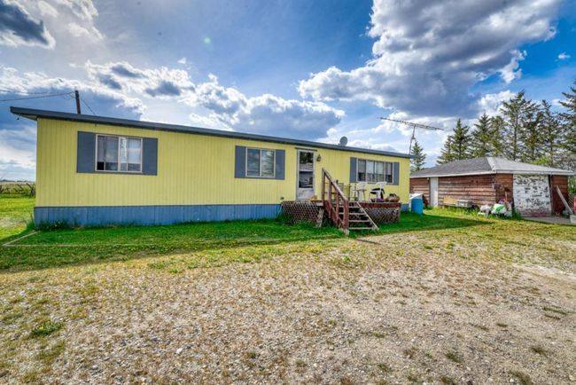 240141 Range Road 274, House other with 3 bedrooms, 1 bathrooms and 10 parking in Rocky View County AB | Image 15