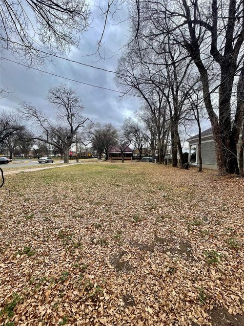 808 Lincoln St, Las Vegas, NM, 87701-3938 | Card Image