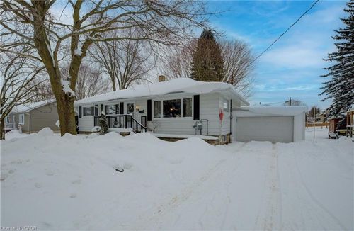 29 King St N, Harriston, ON, N0G1Z0 | Card Image