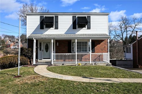 5015 Elmwood Dr, Pittsburgh, PA, 15227-3736 | Card Image