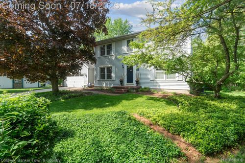 1315 Leeward Dr, Okemos, MI, 48864-3418 | Card Image