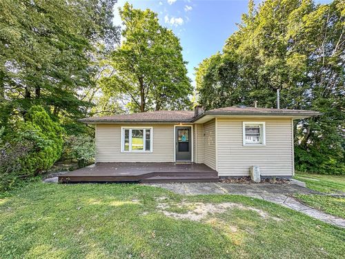 668 Russell Ave, Meadville, PA, 16335-1246 | Card Image