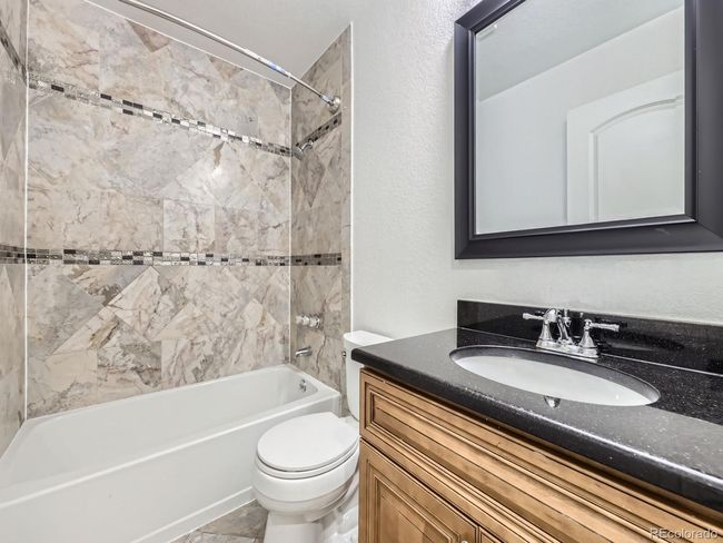 18 2nd Floor Bathroom.jpg | Image 14