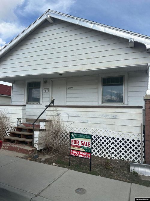 214 &amp; 214 1/2 M Street, Rock Springs, WY, 82901 | Card Image