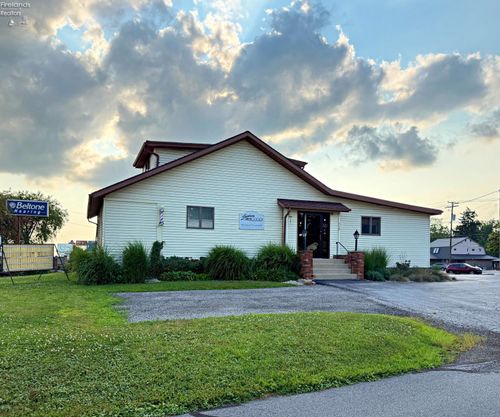 458 W Market Street, Tiffin, OH, 44883 | Card Image