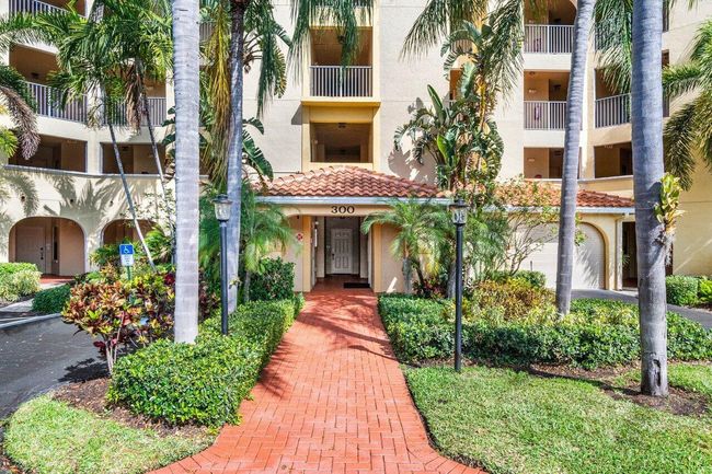 APT-401 - 300 Uno Lago Dr, Condo with 3 bedrooms, 2 bathrooms and null parking in Juno Beach FL | Image 44