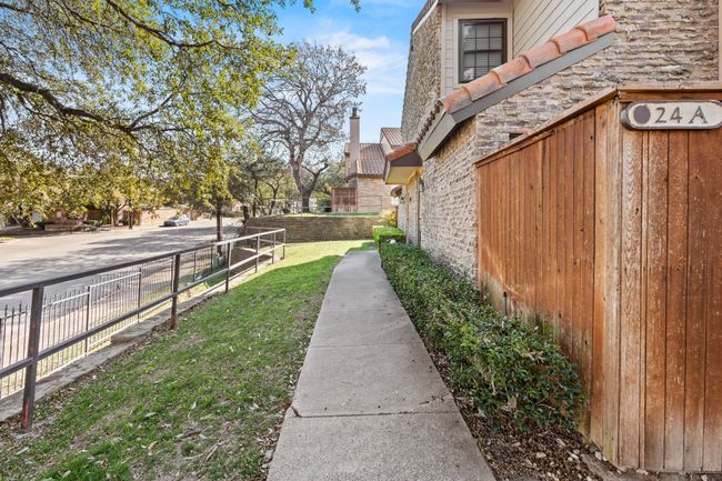APT-24B - 5626 Preston Oaks Rd, Condo with 2 bedrooms, 2 bathrooms and null parking in Dallas TX | Image 13