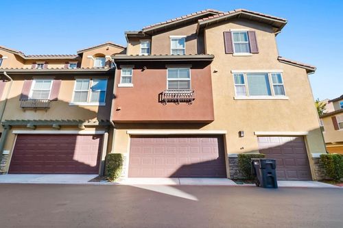 unit-2-10240 Daybreak Ln, Santee, CA, 92071-8435 | Card Image