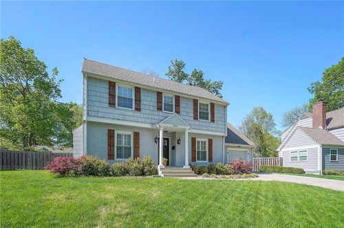 2114 W 79th Ter, Prairie Village, KS, 66208-3836 | Card Image