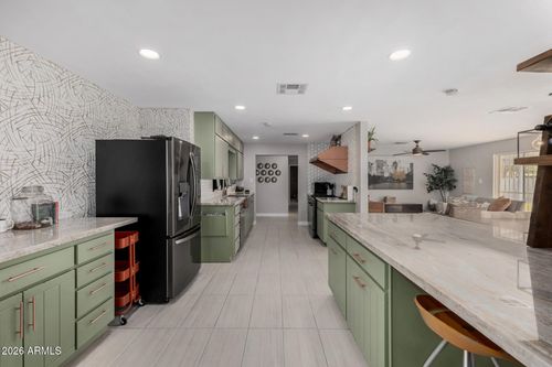 2013 W Windsor Ave, Phoenix, AZ, 85009-1906 | Card Image