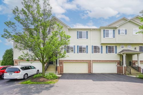 1854 Fredericksburg Ln, Aurora, IL, 60503-3647 | Card Image