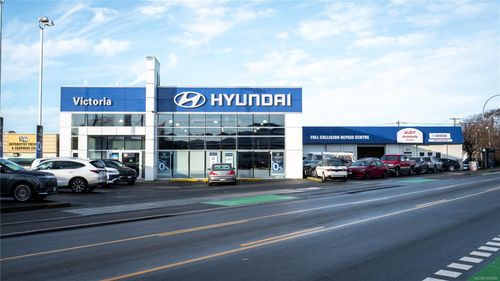 525 Gorge Rd E, Victoria, BC, V8T2W5 | Card Image