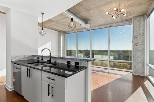 unit-913-943 Peachtree St Ne, Atlanta, GA, 30309-4449 | Card Image