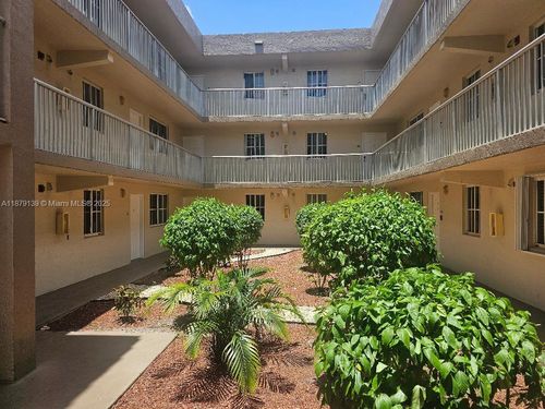 apt-105-6115 Nw 186th St, Hialeah, FL, 33015-6073 | Card Image