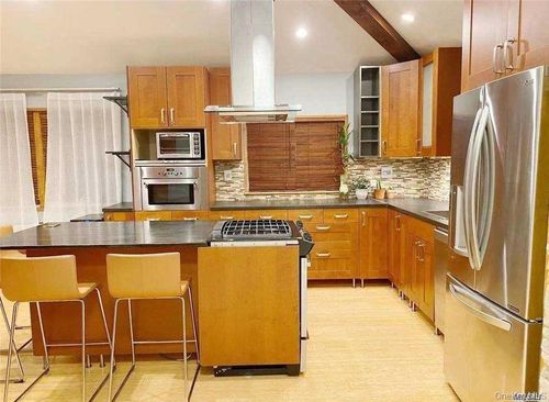 1-59 Oak St, Floral Park, NY, 11001-3409 | Card Image