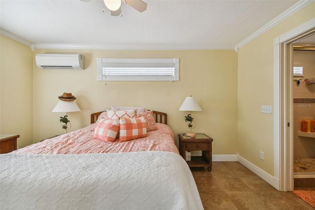 Unit A - Owner's Suite | Image 25