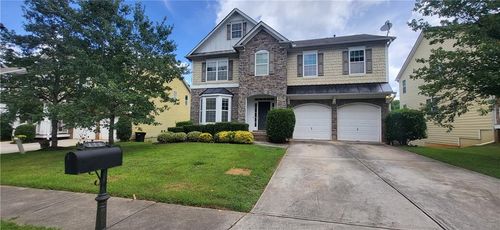 136 Lakeshore Pkwy, Newnan, GA, 30263-2285 | Card Image