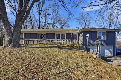 612 River St, Tonganoxie, KS, 66086-9585 | Card Image