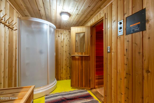 Sauna Room | Image 34
