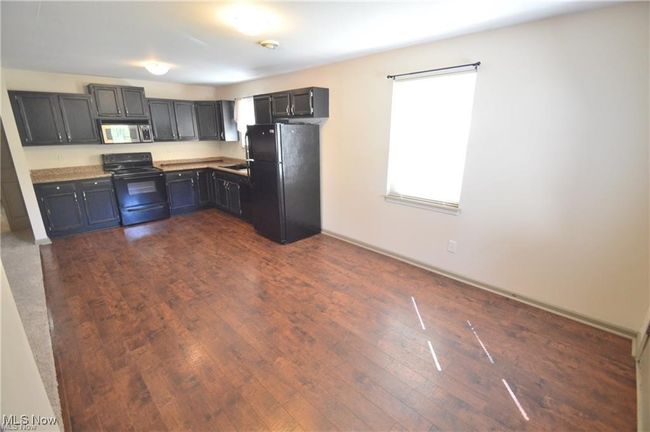 414 Orchard Dr, Condo with 2 bedrooms, 1 bathrooms and null parking in Leetonia OH | Image 4
