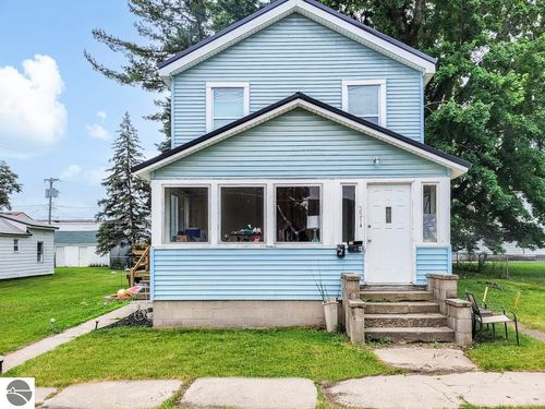 221 North St, Saint Louis, MI, 48880-1552 | Card Image