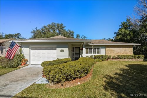 8709 E Sandpiper Dr, Inverness, FL, 34450-7310 | Card Image