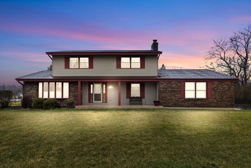 1326 W Zedler Lane, Mequon, WI, 53092 | Card Image