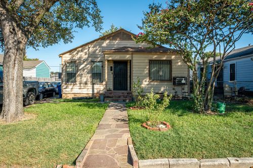 2017 Lea Crest Dr, Dallas, TX, 75216-5702 | Card Image
