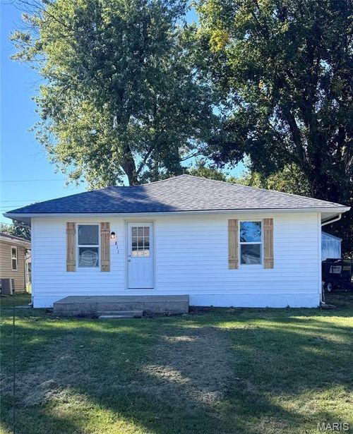 811 Mckinley Avenue, Moberly, MO, 65270 | Card Image