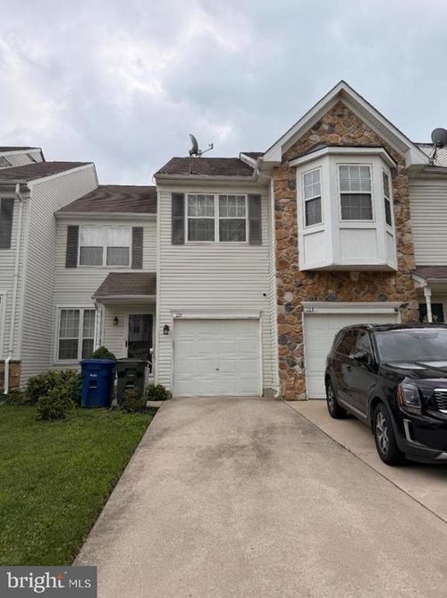 121 Threadleaf Ter, BURLINGTON, NJ, 08016-4347 | Card Image