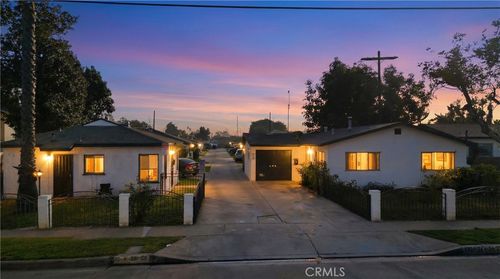 5218 Live Oak St, Cudahy, CA, 90201-4421 | Card Image