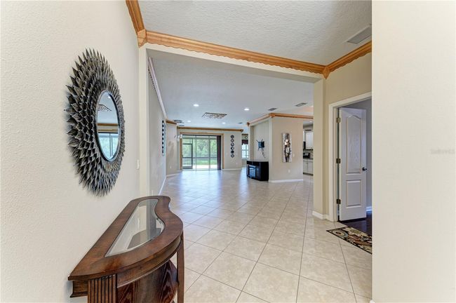 6516 Palm Leaf Ct, House other with 3 bedrooms, 2 bathrooms and null parking in SARASOTA FL | Image 5