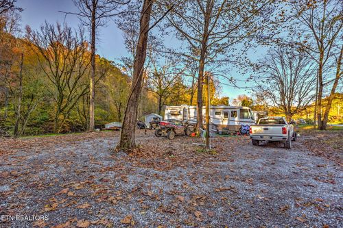 333 Frost Bottom Rd, Oliver Springs, TN, 37840-6020 | Card Image