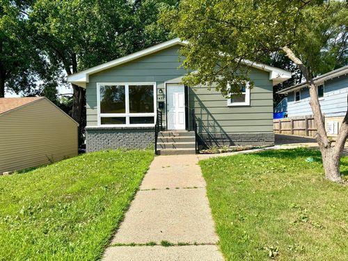 1477 6th St E, Saint Paul, MN, 55106-4805 | Card Image