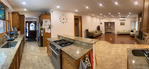 24 Highland Dr, South Fallsburg, NY, 12779-5800 | Card Image