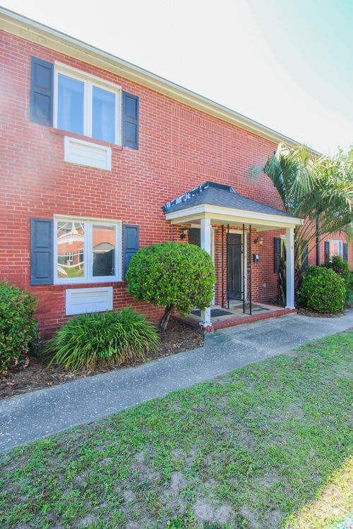 3-21 Hester St, Charleston, SC, 29403-3376 | Card Image