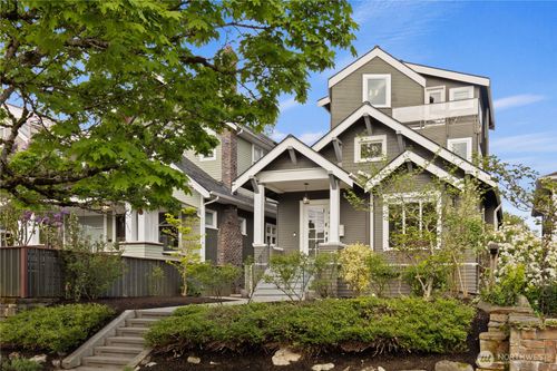 4306 Burke Ave N, Seattle, WA, 98103-7535 | Card Image
