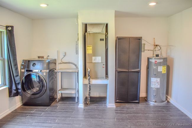 1201 N 4250 Rd, House other with 3 bedrooms, 2 bathrooms and null parking in Hugo OK | Image 13