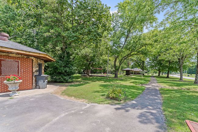 411 E Main St, House other with 6 bedrooms, 3 bathrooms and null parking in Red Boiling Springs TN | Image 53
