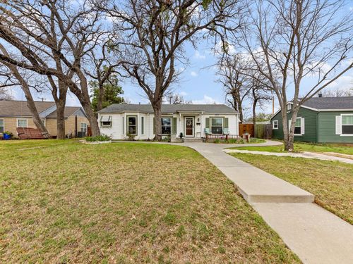 2153 W Lotus Ave, Fort Worth, TX, 76111-1622 | Card Image