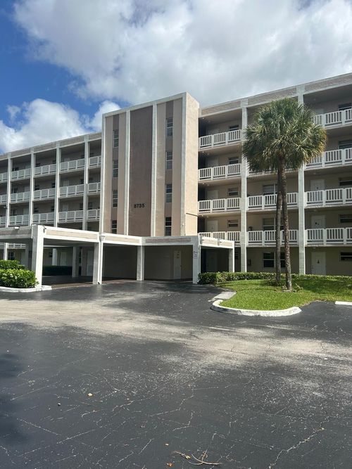 8735 Ramblewood Dr, Coral Springs, FL, 33071-7198 | Card Image