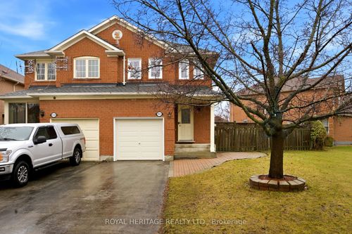 1251 Quest Cir, Mississauga, ON, L5N8B6 | Card Image