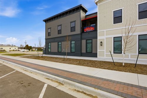201-1500 Main St, Ely, IA, 52227 | Card Image
