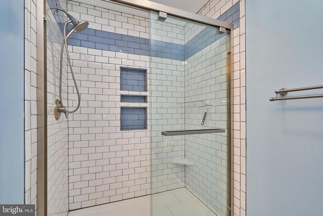6362 Dakine Cir, Townhouse with 3 bedrooms, 4 bathrooms and null parking in SPRINGFIELD VA | Image 35