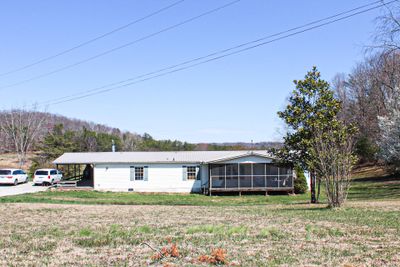 909 Holt Road, House other with 3 bedrooms, 2 bathrooms and null parking in East Bernstadt KY | Image 3