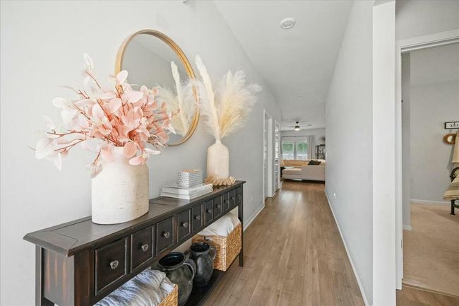 Entry Way | Image 7