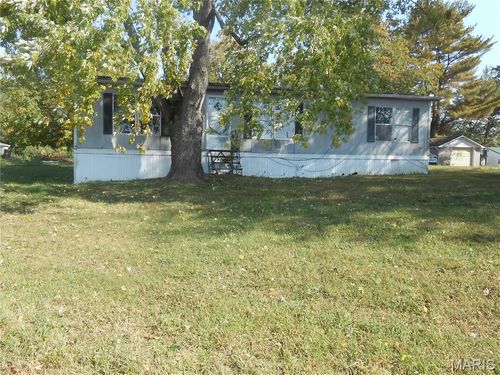 412 N Sullivan Ave, Pinckneyville, IL, 62274-1137 | Card Image