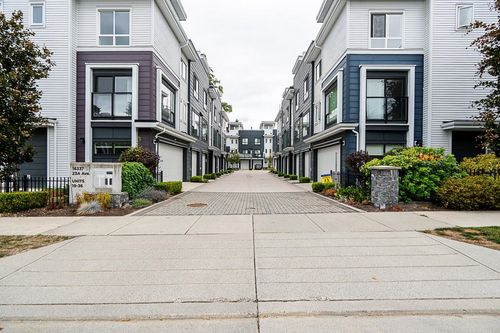 27-16337 23a Ave, Surrey, BC, V3Z0S3 | Card Image