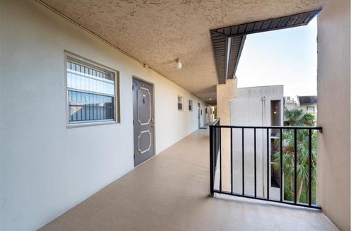 408-9230 Lagoon Pl, Davie, FL, 33324-6705 | Card Image