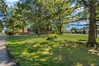 1530 Sunset Drive, Home with 5 bedrooms, 2 bathrooms and null parking in New Albany IN | Image 3